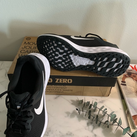 NIKE REVOLUTION 6NN - Picture 8 of 8